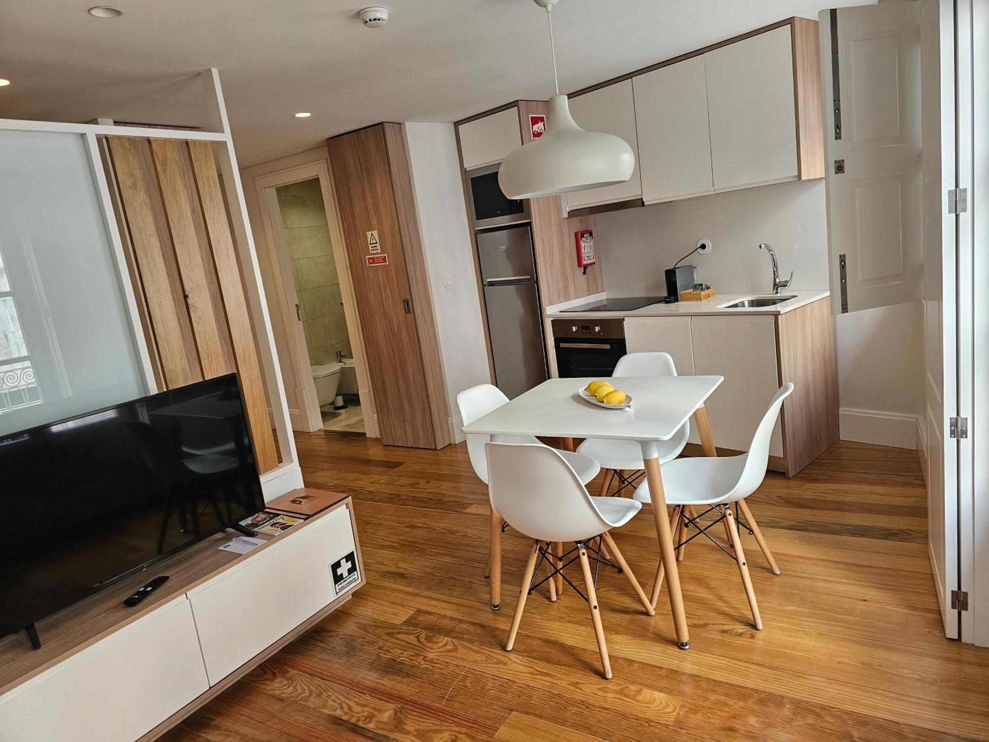 Polery Apartments Center Guimaraes Exterior photo