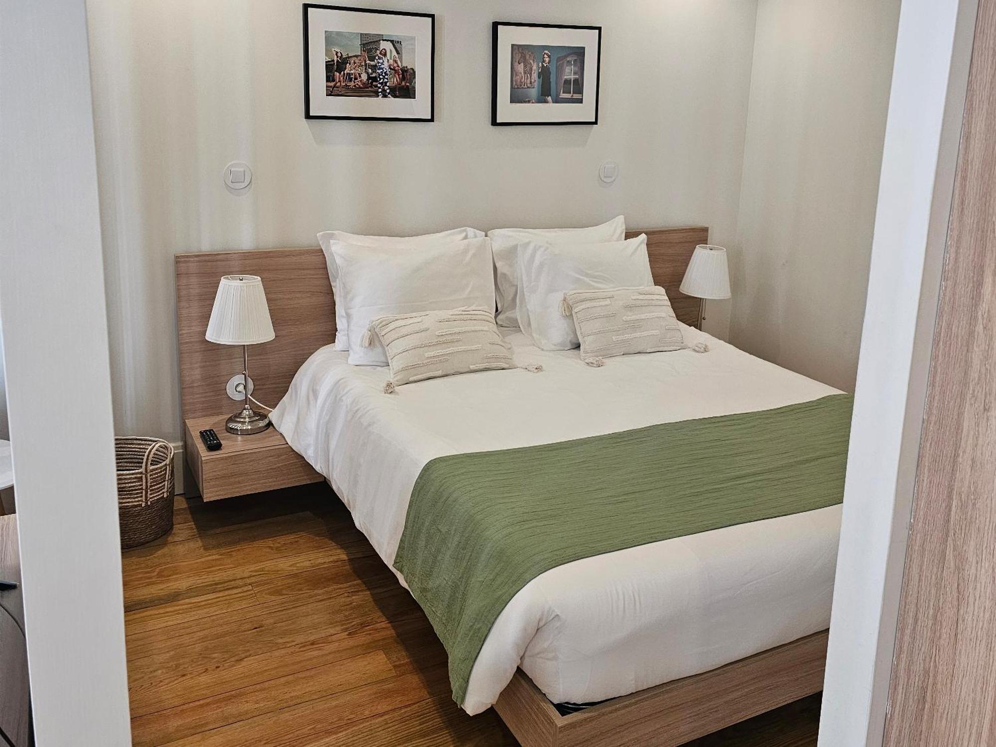 Polery Apartments Center Guimaraes Room photo